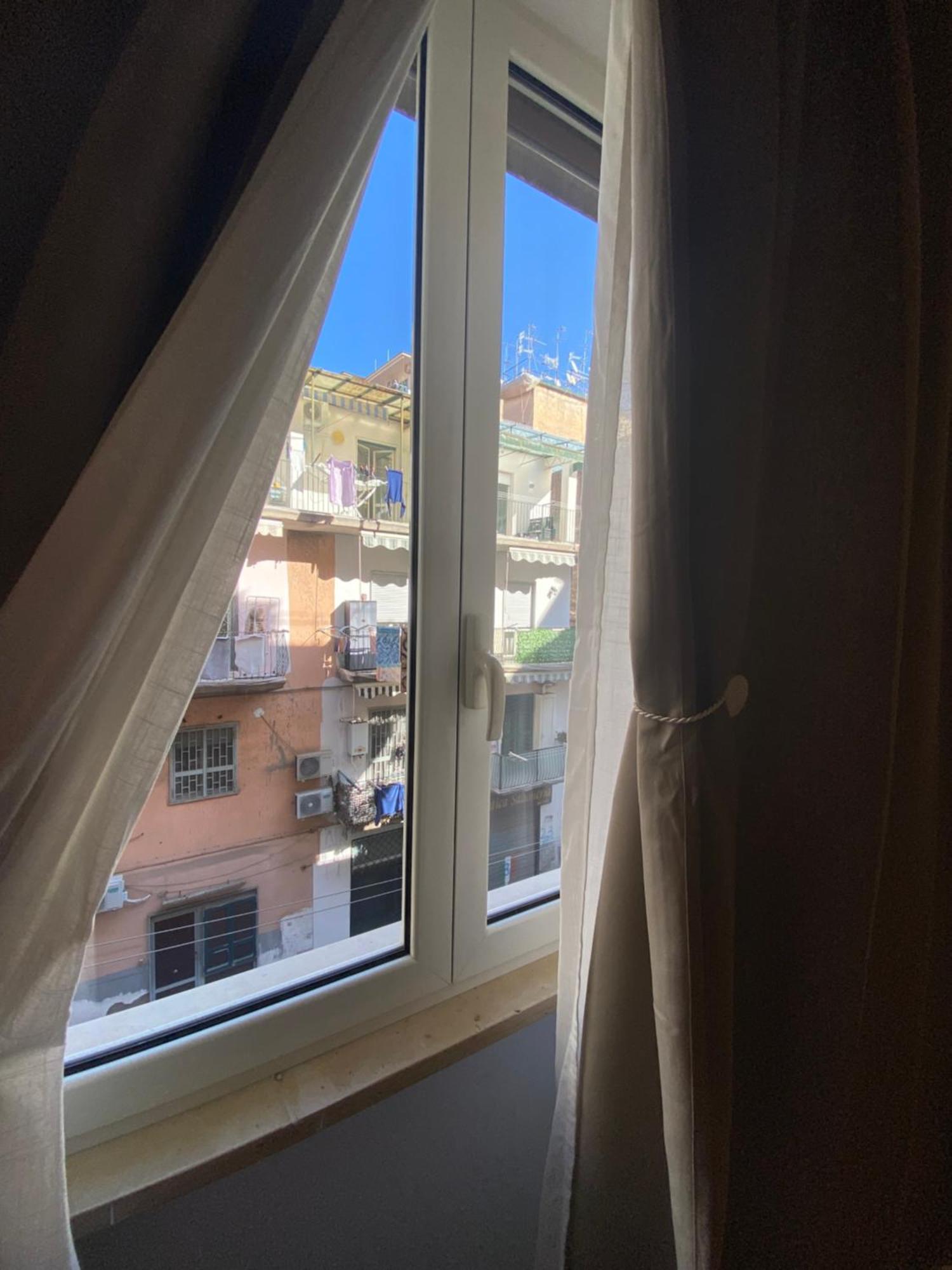 Bed and Breakfast La Dimora Di Marti " Vicino Al Centro Storico Di Napoli" Экстерьер фото
